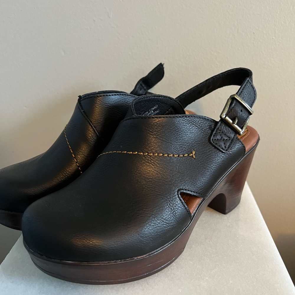 BOC black clogs size 8-NEW!!